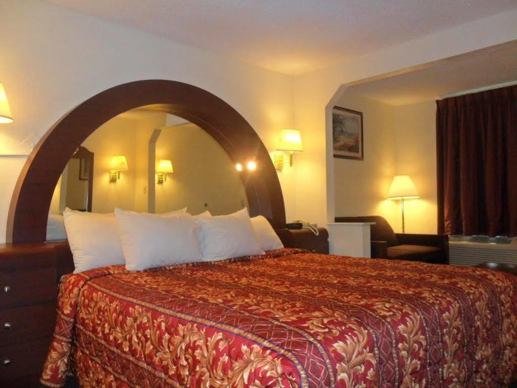 Luxury Inn & Suites Selma Luaran gambar