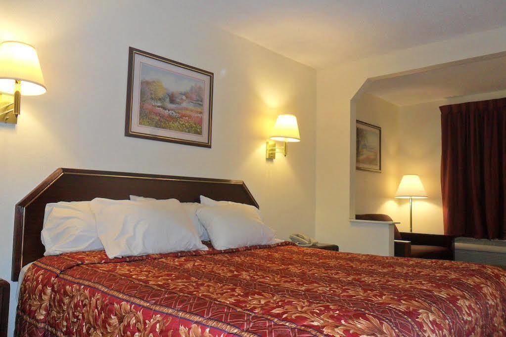 Luxury Inn & Suites Selma Luaran gambar